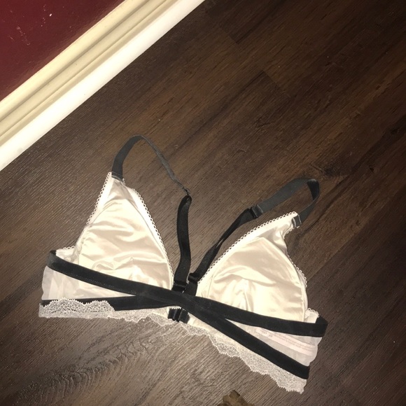 Victoria secret bralette - Picture 2 of 3